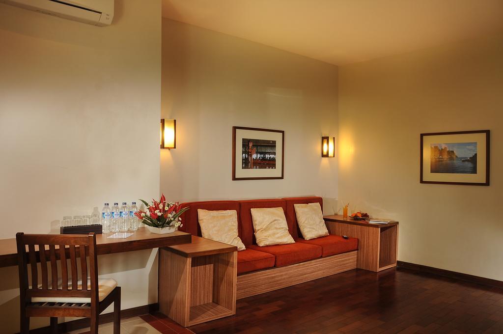 Tetirah Boutique Hotel Salatiga Chambre photo